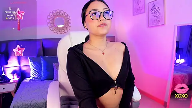 Snapshot of Tammy_Carterr_ chatting on October 17, 2025, 12:40 pm Tammy Carterr online show from October 17, 2025, 12:40 pm