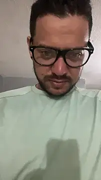 Snapshot of thepicis chatting on November 16, 2025, 12:15 am thepicis online show from November 16, 2025, 12:15 am