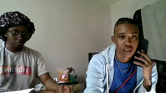 Snapshot of dezzidavill chatting on May 9, 2026, 2:42 pm dezzidavill online show from May 9, 2026, 2:42 pm