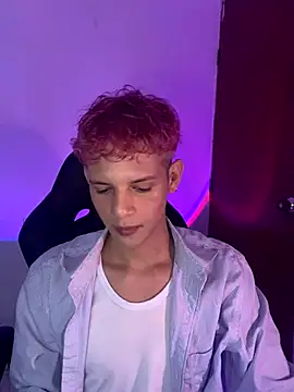 Snapshot of tylernova chatting on November 15, 2025, 3:21 am tylernova online show from November 15, 2025, 3:21 am