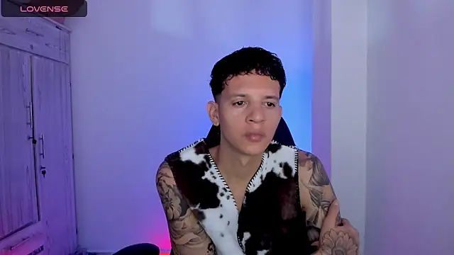 Snapshot of tylernova chatting on May 29, 2026, 3:12 am tylernova online show from May 29, 2026, 3:12 am