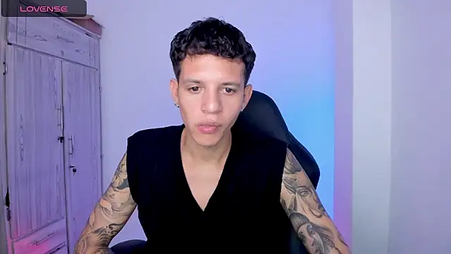Snapshot of tylernova chatting on May 21, 2026, 2:53 am tylernova online show from May 21, 2026, 2:53 am