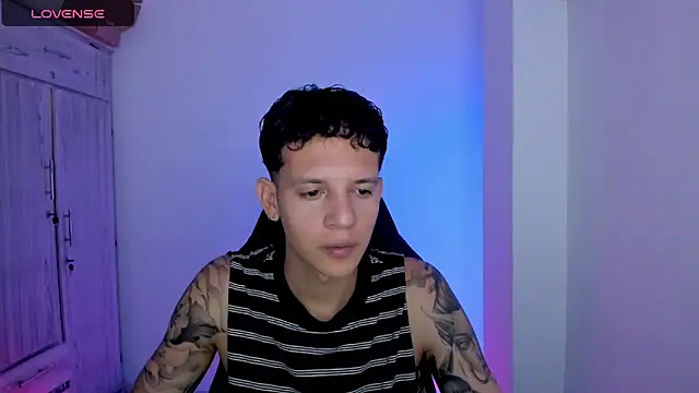 Snapshot of tylernova chatting on May 30, 2026, 3:24 am tylernova online show from May 30, 2026, 3:24 am