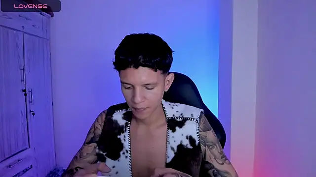 Snapshot of tylernova chatting on May 31, 2026, 3:34 am tylernova online show from May 31, 2026, 3:34 am