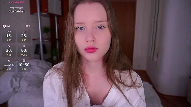 Snapshot of SunRinglein chatting on February 15, 2026, 6:07 pm SunRinglein online show from February 15, 2026, 6:07 pm