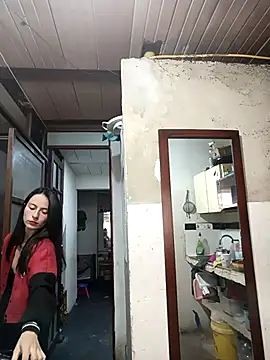 Snapshot of deseox05 chatting on November 19, 2025, 4:51 pm deseox05 online show from November 19, 2025, 4:51 pm