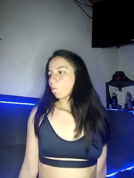 Snapshot of deseox05 chatting on December 16, 2025, 12:37 am deseox05 online show from December 16, 2025, 12:37 am