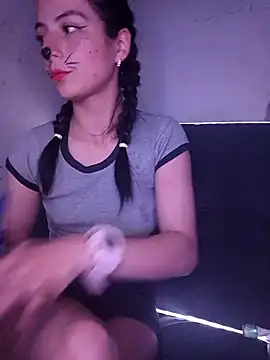 Snapshot of deseox05 chatting on October 30, 2025, 12:09 am deseox05 online show from October 30, 2025, 12:09 am