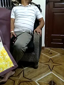 Snapshot of Yogesh_89 chatting on October 14, 2025, 2:07 pm Yogesh 89 online show from October 14, 2025, 2:07 pm