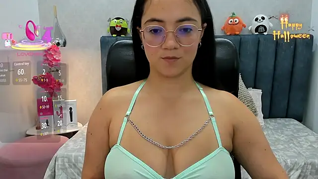 Snapshot of Sasha_Grace chatting on October 10, 2025, 7:58 pm Sasha Grace online show from October 10, 2025, 7:58 pm