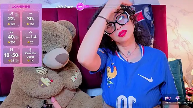Snapshot of CHIARAJJONES chatting on July 1, 2026, 1:00 pm CHIARAJJONES online show from July 1, 2026, 1:00 pm