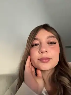   Lorelain   online show from February 5, 2026, 10:49 pm