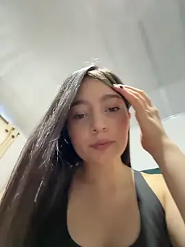 Snapshot of __Lorelain__ chatting on November 14, 2025, 10:13 pm Lorelain online show from November 14, 2025, 10:13 pm