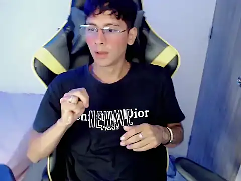 Snapshot of Nani_big chatting on November 8, 2025, 3:48 pm Nani big online show from November 8, 2025, 3:48 pm