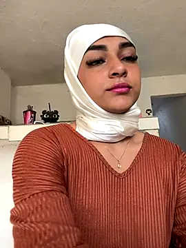 Snapshot of CelestSkyy chatting on October 21, 2025, 7:57 pm CelestSkyy online show from October 21, 2025, 7:57 pm