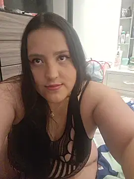 Snapshot of Valerii_Moon chatting on December 4, 2025, 4:11 am Valerii Moon online show from December 4, 2025, 4:11 am