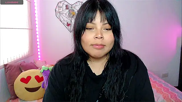 Snapshot of EllieMoonX chatting on May 14, 2026, 10:40 pm EllieMoonX online show from May 14, 2026, 10:40 pm