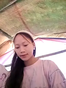 Snapshot of minachao- chatting on October 19, 2025, 1:52 am minachao- online show from October 19, 2025, 1:52 am