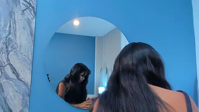 Snapshot of luly_dreams chatting on June 7, 2026, 11:26 am luly dreams online show from June 7, 2026, 11:26 am