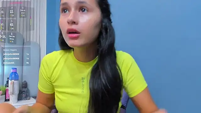 Snapshot of luly_dreams chatting on June 11, 2026, 12:24 pm luly dreams online show from June 11, 2026, 12:24 pm