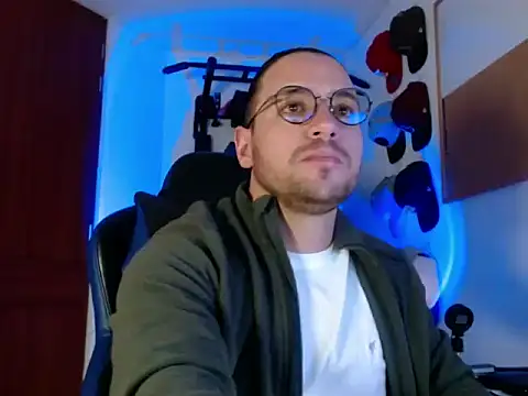 kurt xx online show from December 3, 2025, 8:47 am