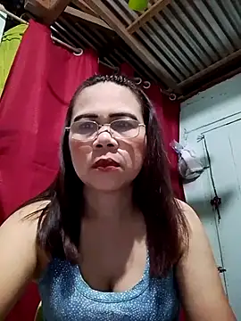 Snapshot of erma_joy chatting on February 8, 2026, 7:11 pm erma joy online show from February 8, 2026, 7:11 pm