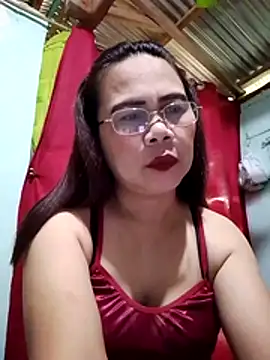 Snapshot of erma_joy chatting on February 6, 2026, 11:45 pm erma joy online show from February 6, 2026, 11:45 pm