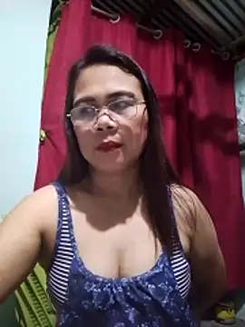 Snapshot of erma_joy chatting on February 22, 2026, 6:53 pm erma joy online show from February 22, 2026, 6:53 pm