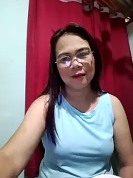 Snapshot of erma_joy chatting on June 19, 2026, 10:04 pm erma joy online show from June 19, 2026, 10:04 pm