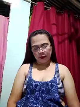 Snapshot of erma_joy chatting on February 11, 2026, 11:43 am erma joy online show from February 11, 2026, 11:43 am