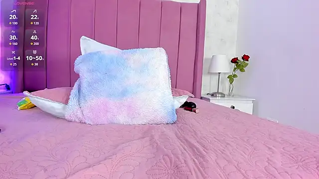 Snapshot of alexandralopez- chatting on July 11, 2026, 4:35 am alexandralopez- online show from July 11, 2026, 4:35 am