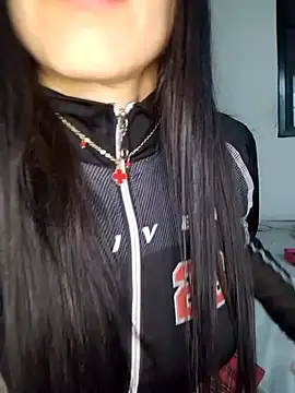 Snapshot of you_yuyuu chatting on December 4, 2025, 12:09 am you yuyuu online show from December 4, 2025, 12:09 am