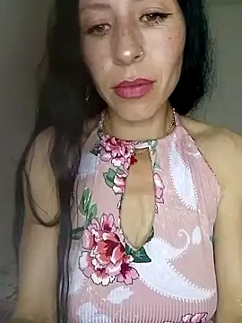 Snapshot of you_yuyuu chatting on November 6, 2025, 9:19 pm you yuyuu online show from November 6, 2025, 9:19 pm