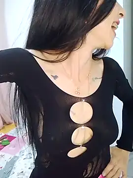 Snapshot of you_yuyuu chatting on November 12, 2025, 10:57 pm you yuyuu online show from November 12, 2025, 10:57 pm