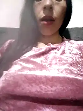 Snapshot of you_yuyuu chatting on October 18, 2025, 4:25 am you yuyuu online show from October 18, 2025, 4:25 am