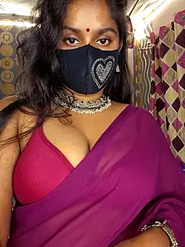 Sweet-Maddlina online show from October 22, 2025, 3:28 am