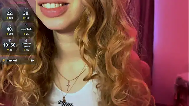 Snapshot of LunaCrave chatting on December 14, 2025, 10:21 am LunaCrave online show from December 14, 2025, 10:21 am