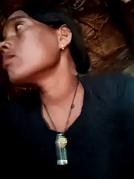 Snapshot of Cutsedi3 chatting on October 19, 2025, 11:46 am Cutsedi3 online show from October 19, 2025, 11:46 am