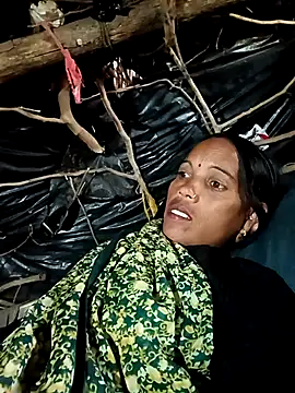 Snapshot of Cutsedi3 chatting on November 8, 2025, 11:25 am Cutsedi3 online show from November 8, 2025, 11:25 am