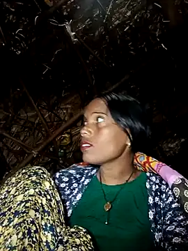 Snapshot of Cutsedi3 chatting on November 7, 2025, 11:19 pm Cutsedi3 online show from November 7, 2025, 11:19 pm