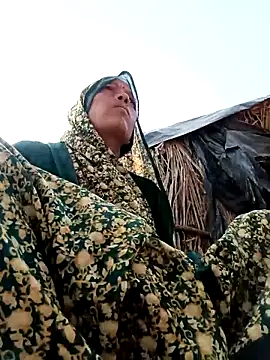 Snapshot of Cutsedi3 chatting on November 28, 2025, 9:53 am Cutsedi3 online show from November 28, 2025, 9:53 am