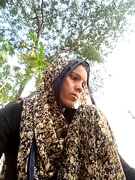 Snapshot of Cutsedi3 chatting on November 19, 2025, 10:59 am Cutsedi3 online show from November 19, 2025, 10:59 am