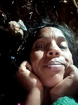 Snapshot of Cutsedi3 chatting on November 28, 2025, 9:59 pm Cutsedi3 online show from November 28, 2025, 9:59 pm