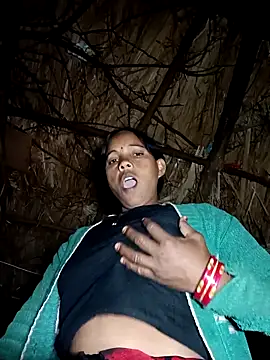 Cutsedi3 online show from December 17, 2025, 10:15 pm