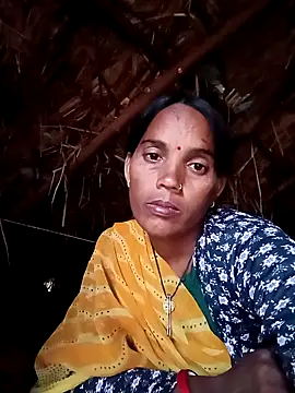 Snapshot of Cutsedi3 chatting on October 27, 2025, 10:49 am Cutsedi3 online show from October 27, 2025, 10:49 am