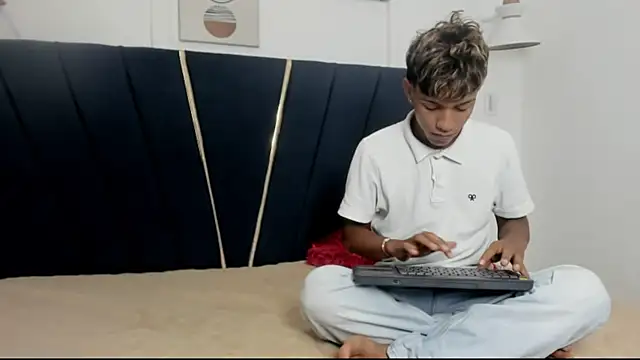 Snapshot of ryder_cum23 chatting on October 24, 2025, 9:19 am ryder cum23 online show from October 24, 2025, 9:19 am