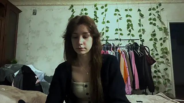 WildPeachh online show from November 25, 2025, 9:15 pm