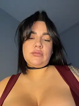 Snapshot of SwittieKendra chatting on November 18, 2025, 6:50 am SwittieKendra online show from November 18, 2025, 6:50 am