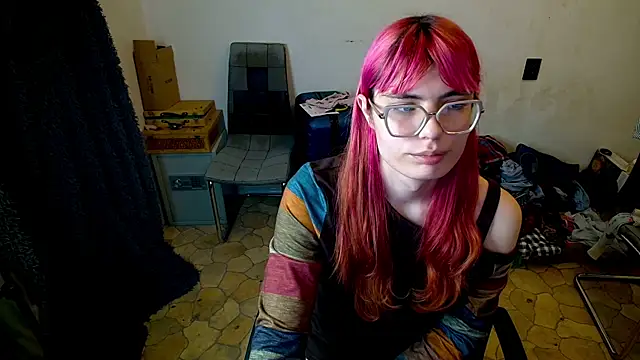 Snapshot of Lizochka1337 chatting on December 15, 2025, 8:47 pm Lizochka1337 online show from December 15, 2025, 8:47 pm