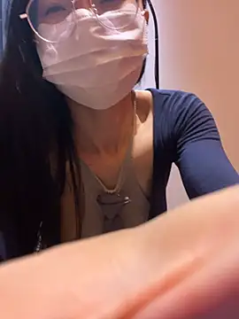 Snapshot of Winona88 chatting on April 5, 2026, 7:59 am Winona88 online show from April 5, 2026, 7:59 am